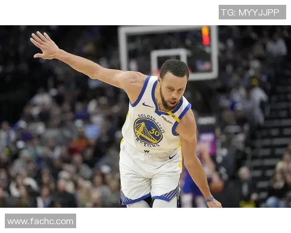 库里全场最佳数据强势登场勇士官方海报展现超级表现带领球队制胜 库里全场最佳数据强势登场勇士官方海报展现超级表现带领球队制胜